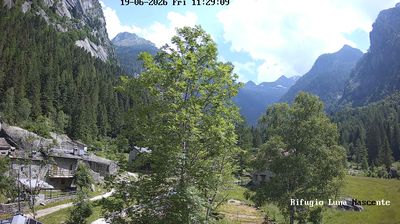 immagine della webcam nei dintorni di Lanzada: webcam Val Masino