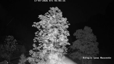 immagine della webcam nei dintorni di Madesimo: webcam Val Masino