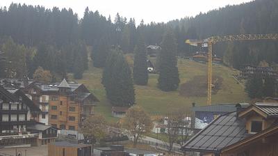 immagine della webcam nei dintorni di San Lorenzo in Banale: webcam Rifugio Viviani