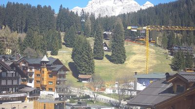 immagine della webcam nei dintorni di Pinzolo: webcam Rifugio Viviani