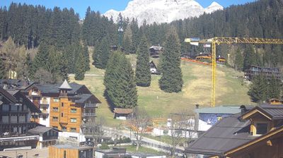 immagine della webcam nei dintorni di Caderzone: webcam Rifugio Viviani