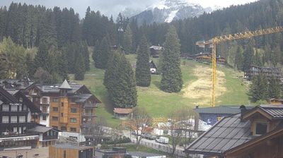 immagine della webcam nei dintorni di Marilleva: webcam Rifugio Viviani