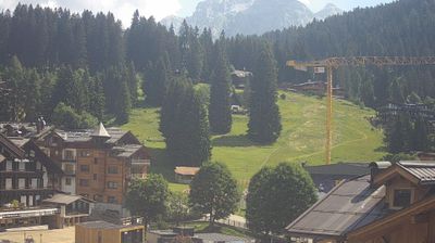 immagine della webcam nei dintorni di San Lorenzo in Banale: webcam Rifugio Viviani