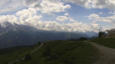immagine della webcam nei dintorni di Passo Groste': webcam Marilleva