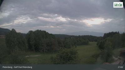 Preview delle webcam di Monte San Pietro › Sud-Ovest: Golf Club Petersberg