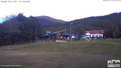 immagine della webcam nei dintorni di Tizzano Val Parma: webcam Ventasso