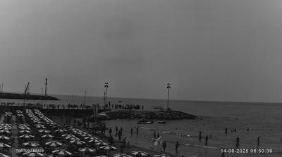 immagine della webcam nei dintorni di Campochiesa: webcam Marina Di Andora