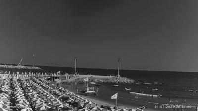immagine della webcam nei dintorni di Albenga: webcam Marina Di Andora