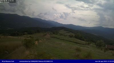immagine della webcam nei dintorni di Santo Stefano d'Aveto: webcam Borgo Val di Taro