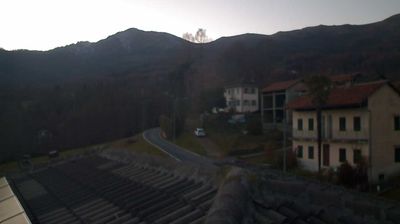 immagine della webcam nei dintorni di Lanzo Torinese: webcam Canischio