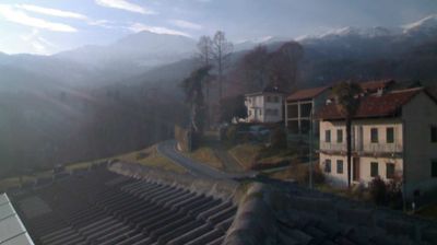 immagine della webcam nei dintorni di Vialfrè: webcam Canischio