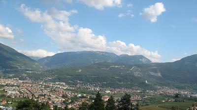 immagine della webcam nei dintorni di Riva del Garda: webcam Isera