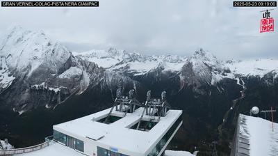 immagine della webcam nei dintorni di Livinallongo del Col di Lana: webcam Penia di Canazei