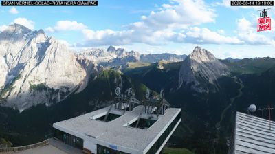 immagine della webcam nei dintorni di Livinallongo del Col di Lana: webcam Penia di Canazei
