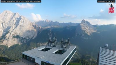 immagine della webcam nei dintorni di Passo San Pellegrino: webcam Penia di Canazei