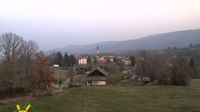 immagine della webcam nei dintorni di Passo del Penice: webcam Farini