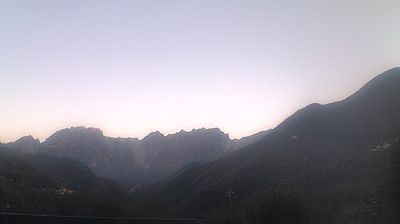 immagine della webcam nei dintorni di Fiumetto: webcam Montignoso