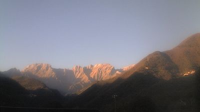 immagine della webcam nei dintorni di Marina Di Pietrasanta: webcam Montignoso