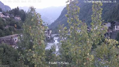 immagine della webcam nei dintorni di Bielmonte: webcam Piode