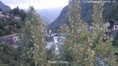 immagine della webcam nei dintorni di Rassa: webcam Piode