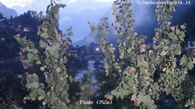 immagine della webcam nei dintorni di Rifugio Boffalora Ticino: webcam Piode