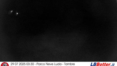 immagine della webcam nei dintorni di Pian del Cansiglio: webcam Col Indes