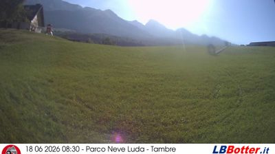 immagine della webcam nei dintorni di Pian del Cansiglio: webcam Col Indes