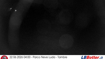 immagine della webcam nei dintorni di Pian del Cansiglio: webcam Col Indes