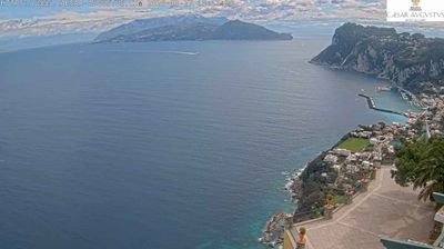 immagine della webcam nei dintorni di Sant'Agata sui Due Golfi: webcam Anacapri