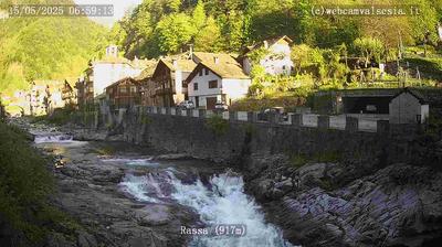 immagine della webcam nei dintorni di Passo dei Salati: webcam Rassa