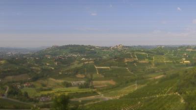 immagine della webcam nei dintorni di Castelnuovo Don Bosco: webcam Magliano Alfieri