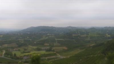 immagine della webcam nei dintorni di Benevello: webcam Magliano Alfieri