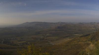immagine della webcam nei dintorni di Cerretto Langhe: webcam Magliano Alfieri