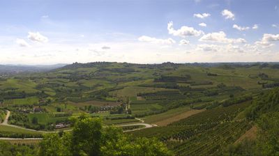 immagine della webcam nei dintorni di Lequio Berria: webcam Magliano Alfieri