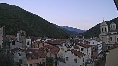 immagine della webcam nei dintorni di Dolceacqua: webcam Pieve di Teco