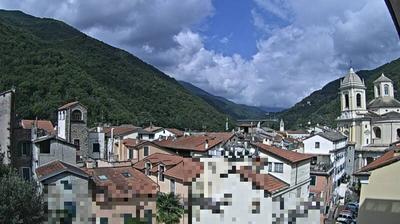 immagine della webcam nei dintorni di Aquila di Arroscia: webcam Pieve di Teco