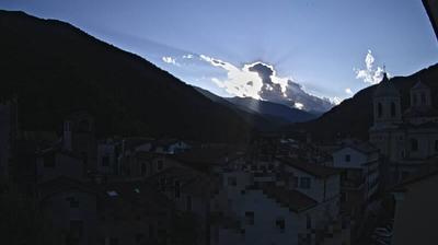 immagine della webcam nei dintorni di San Bartolomeo al Mare: webcam Pieve di Teco