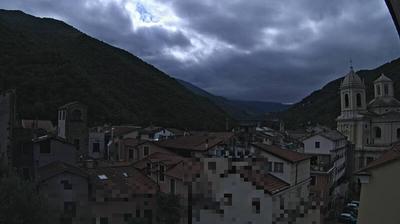 immagine della webcam nei dintorni di Molini di Triora: webcam Pieve di Teco
