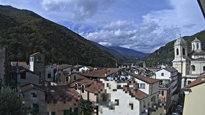 immagine della webcam nei dintorni di Nasino: webcam Pieve di Teco