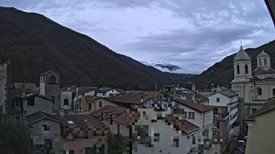 immagine della webcam nei dintorni di Aquila di Arroscia: webcam Pieve di Teco