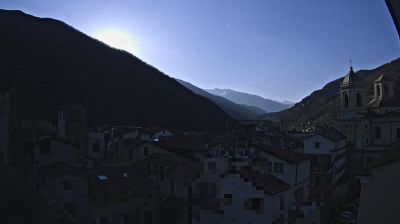 immagine della webcam nei dintorni di Diano Marina: webcam Pieve di Teco