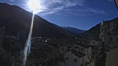 immagine della webcam nei dintorni di Castel Vittorio: webcam Pieve di Teco