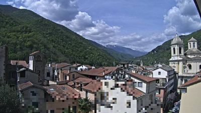 immagine della webcam nei dintorni di Castel Vittorio: webcam Pieve di Teco