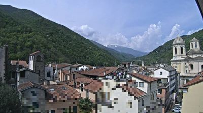 immagine della webcam nei dintorni di Mendatica: webcam Pieve di Teco