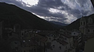 immagine della webcam nei dintorni di Aquila di Arroscia: webcam Pieve di Teco