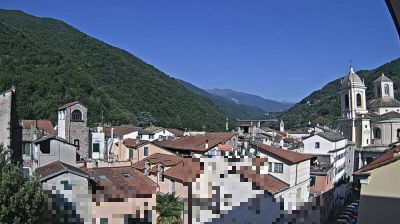 immagine della webcam nei dintorni di Monesi di Triora: webcam Pieve di Teco