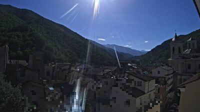 immagine della webcam nei dintorni di Mendatica: webcam Pieve di Teco