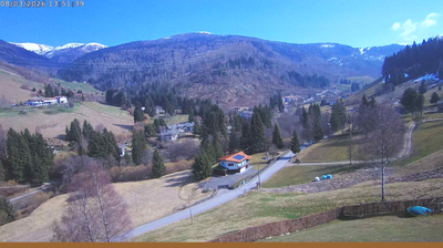 immagine della webcam nei dintorni di Tavernola Bergamasca: webcam Val Palot