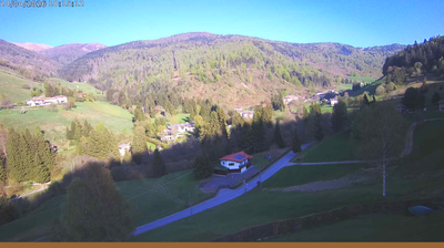 immagine della webcam nei dintorni di Tavernola Bergamasca: webcam Val Palot