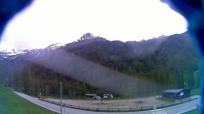 immagine della webcam nei dintorni di Brusson 2000 Estoul: webcam Staffal